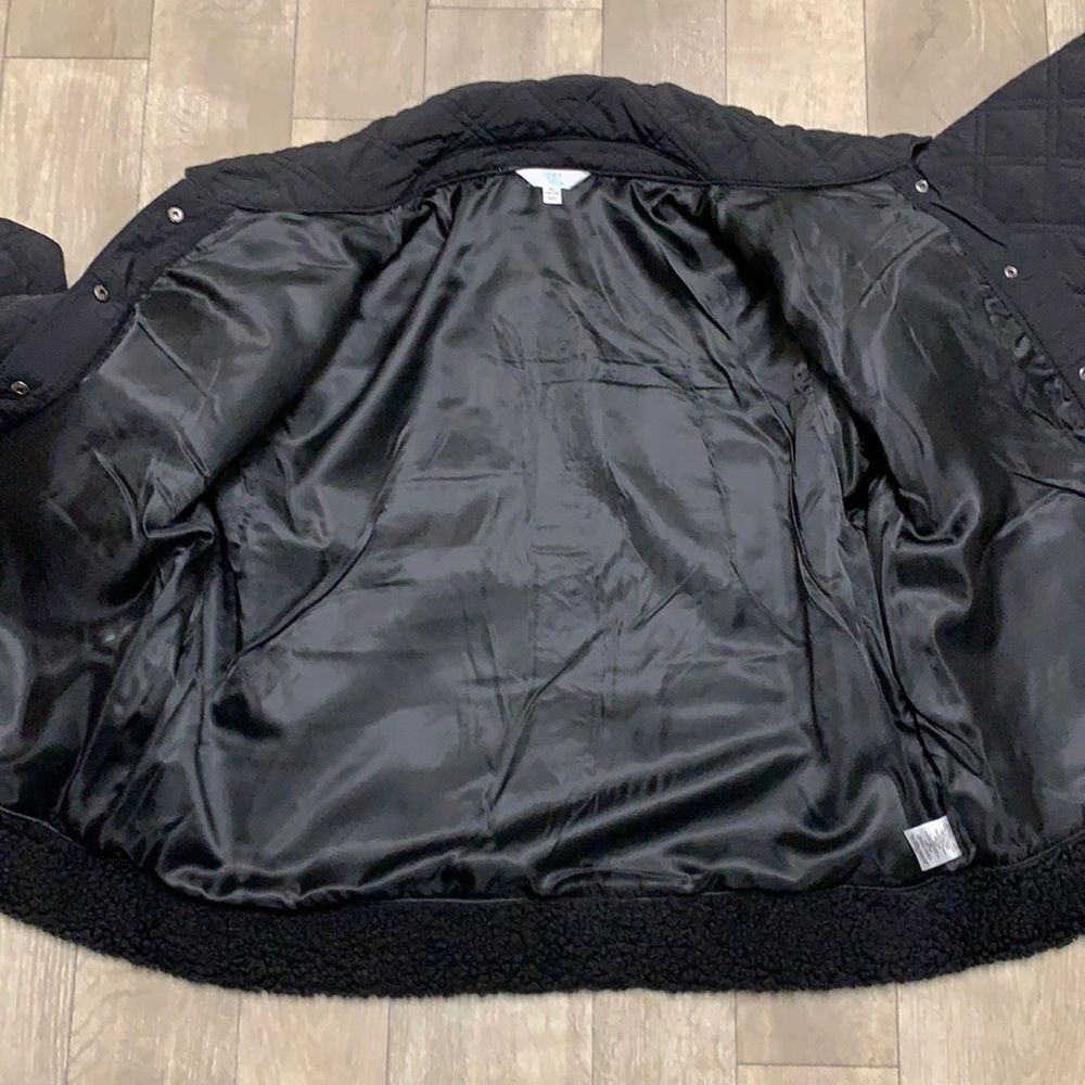Time and Tru Black Quilted Jacket - Picture 3 of 7